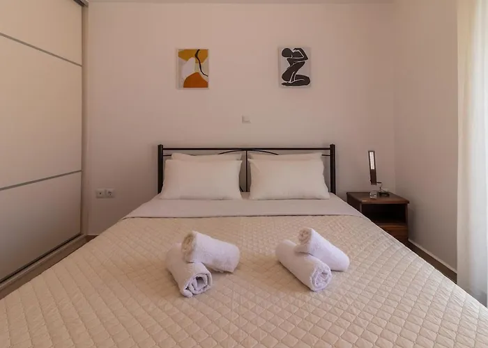 Christina's Apartamento Afantou