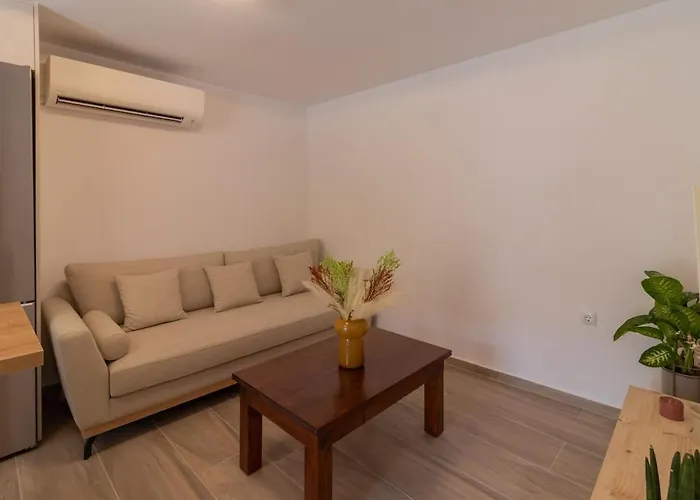 Apartament Christina's Afandu